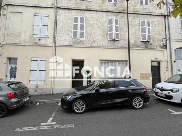 Location Studio 24.38 m² - 51 RUE LEONARD JARRAUD Angouleme 16000