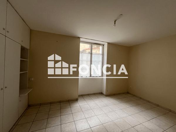 Location Studio 24.38 m² - 51 RUE LEONARD JARRAUD Angouleme 16000