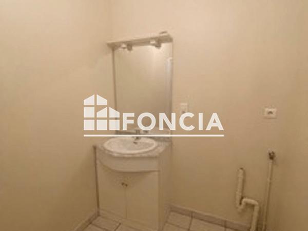 Location Studio 24.38 m² - 51 RUE LEONARD JARRAUD Angouleme 16000