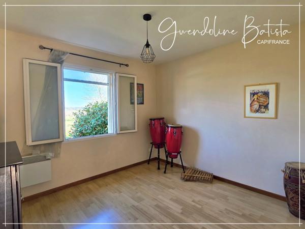 Maison plain-pied 98m² - 3 Chambres - Terrain 1675m² - SAINT-NEXANS