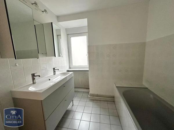 Appartement à louer 4 pièces 82.17m² Thann (68800)