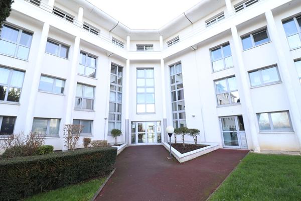 Caen - Studio de 19m2 proche campus 2 et 4 VENDU  LOUE