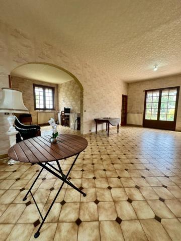 Maison individuelle avec 3 chambres, à rénover