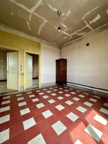 Maison individuelle avec 3 chambres, à rénover