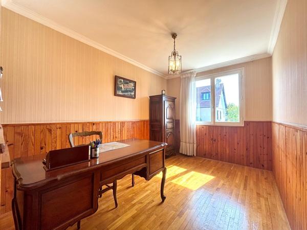 Maison familiale sur sous-sol complet