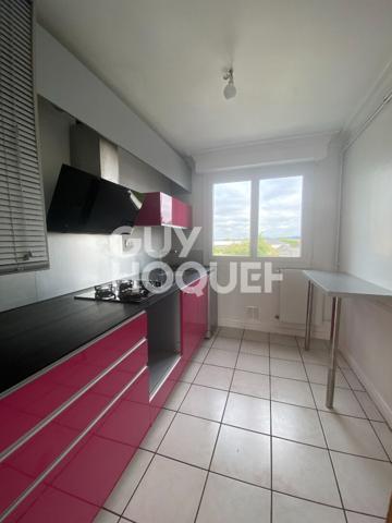 APPARTEMENT 3 PIECES AVEC BALCON, PARKING, CAVE