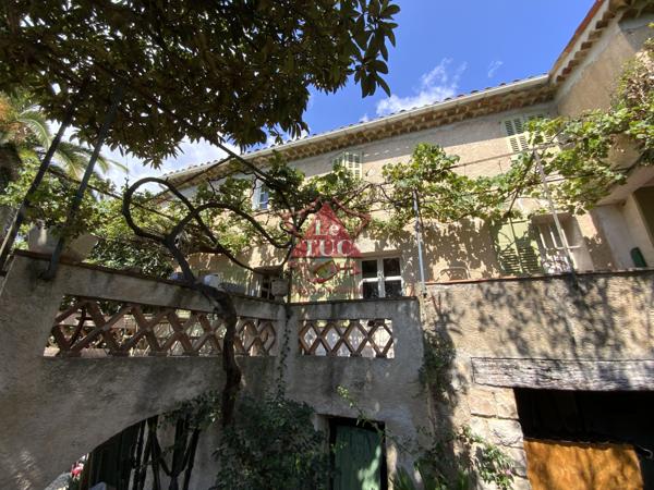 MAGAGNOSC DANS HAMEAU MAISON AVEC JARDINET VUE MER Magagnosc (06520)