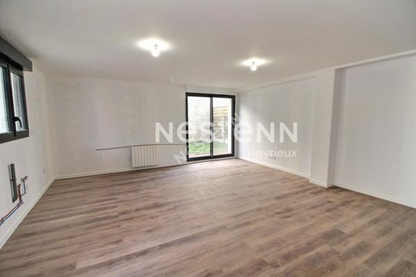 Centre village- Appartement 2 chambres Rez-de-Jardin- Stationnement