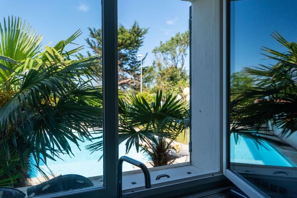 VILLA PISCINE FACE MER LA BREE LES BAINS