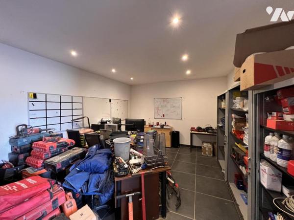 BÂTIMENT PROFESSIONNEL 484 m² – TERRAIN CLOS 3 000 m² – ZONE ARTISANALE