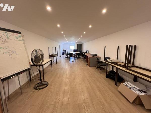 BÂTIMENT PROFESSIONNEL 484 m² – TERRAIN CLOS 3 000 m² – ZONE ARTISANALE