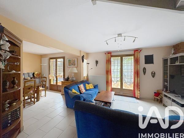 Maison à vendre 9 pièces 171,88 m² Magny-les-Hameaux
