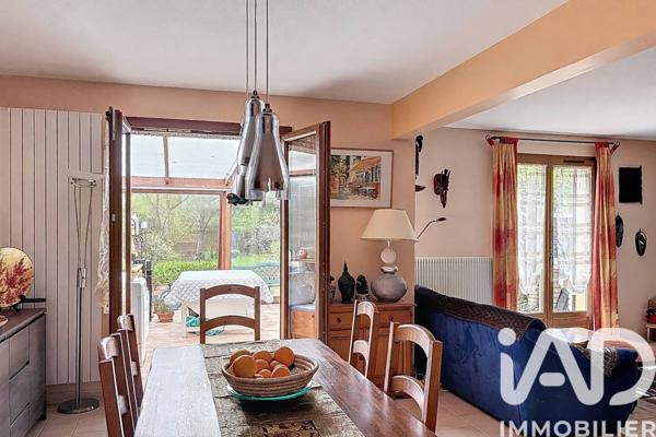 Maison à vendre 9 pièces 171,88 m² Magny-les-Hameaux