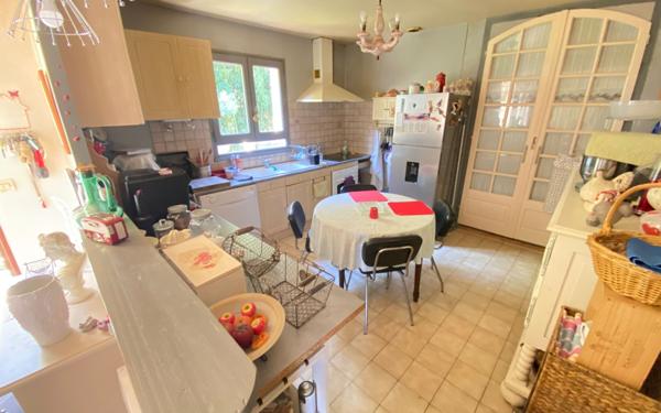 Maison à vendre    4 pièces •  Villemade