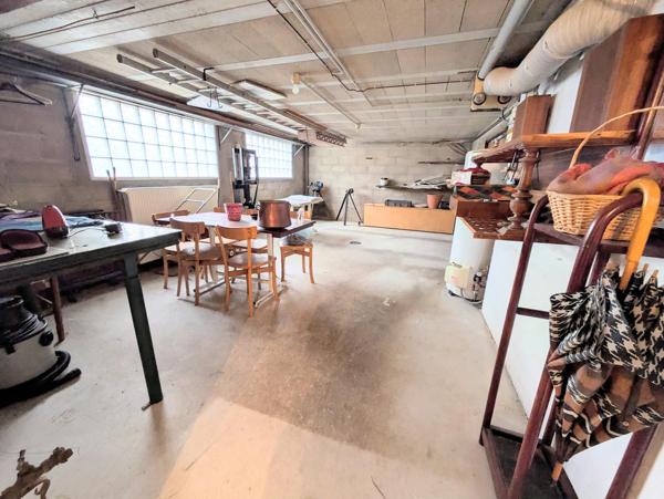 LUZARCHES pavillon avec dépendance et 1100 m² de terrain