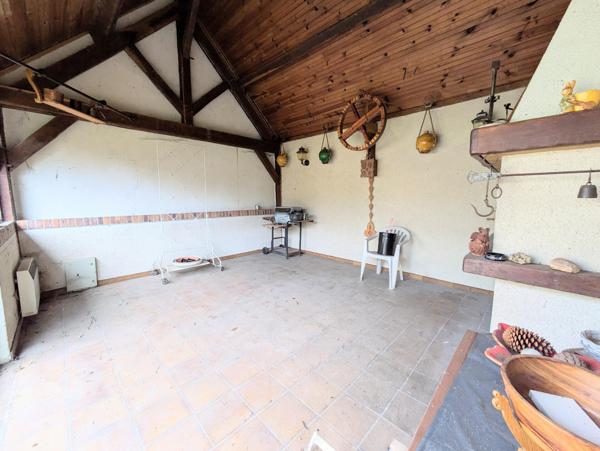 LUZARCHES pavillon avec dépendance et 1100 m² de terrain