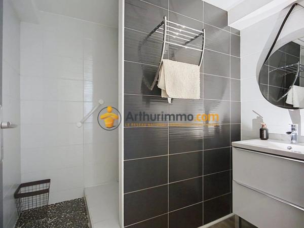 Location                                                      Appartement
                        
                     1 pièces                      27 m2                     à Perpignan