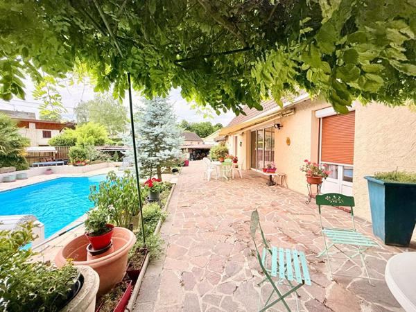 Maison de caractère 250 m² , 10 pièces sur Terrain 1000 m² à Joigny