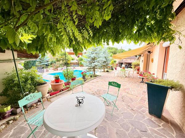 Maison de caractère 250 m² , 10 pièces sur Terrain 1000 m² à Joigny