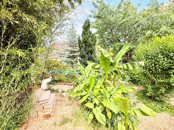 Maison de caractère 250 m² , 10 pièces sur Terrain 1000 m² à Joigny