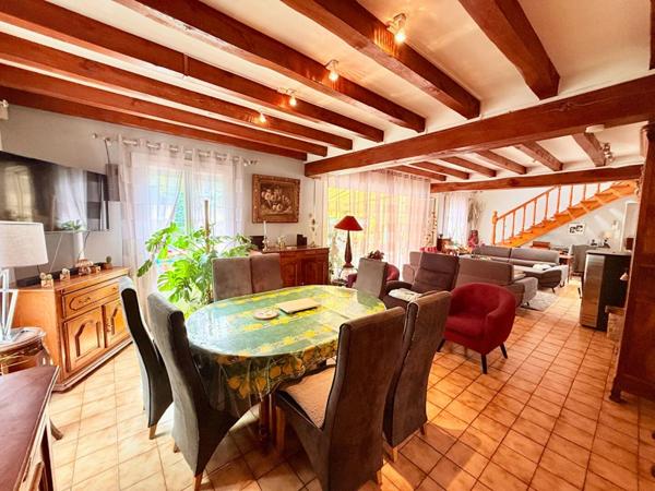 Maison de caractère 250 m² , 10 pièces sur Terrain 1000 m² à Joigny