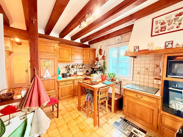 Maison de caractère 250 m² , 10 pièces sur Terrain 1000 m² à Joigny