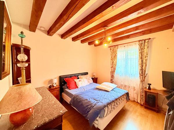 Maison de caractère 250 m² , 10 pièces sur Terrain 1000 m² à Joigny