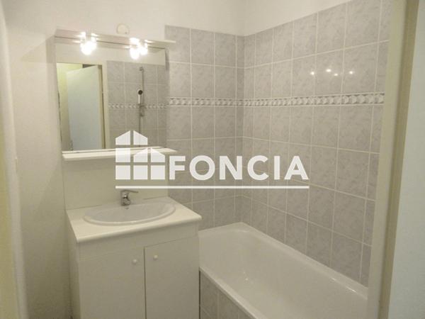Location Appartement 2 pièces 42.3 m² - 1 RUE COTTAGE DES TOURTERELLES Pau 64000
