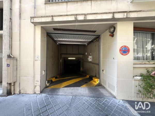 Location parking 10 m² Paris 7