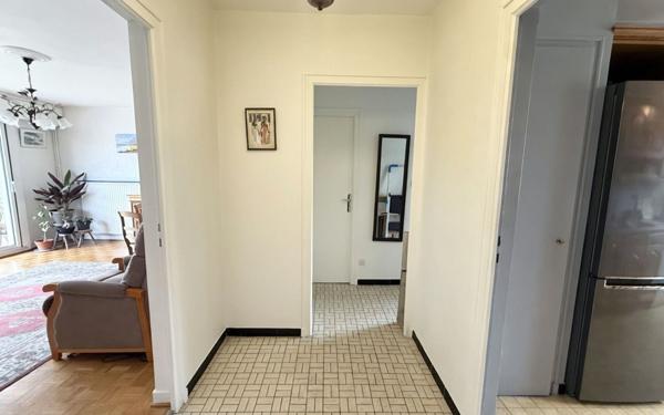 Appartement à vendre    3 pièces •  Aix-les-Bains