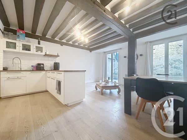 Immeuble à vendre  180 m2 MONTEREAU FAULT YONNE - 77