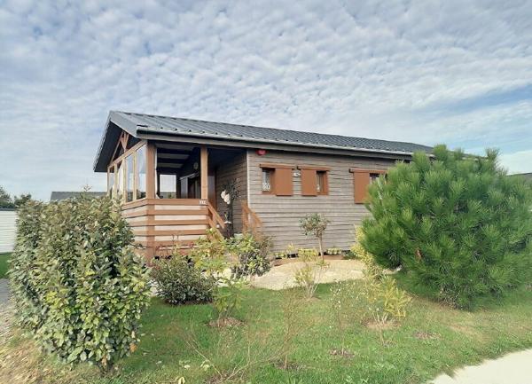 Appartement à louer    3 pièces • 44 m2 Marzan