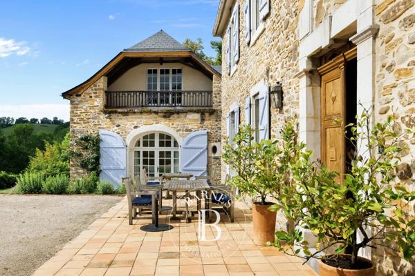 Pau, Propriété 5 Chambres -  310 m² à vendre