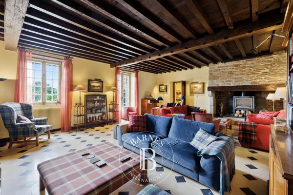 Pau, Propriété 5 Chambres -  310 m² à vendre