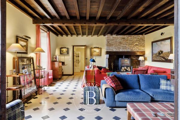Pau, Propriété 5 Chambres -  310 m² à vendre