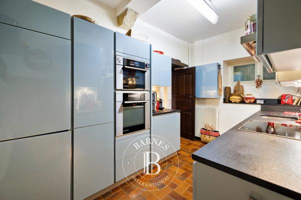 Pau, Propriété 5 Chambres -  310 m² à vendre