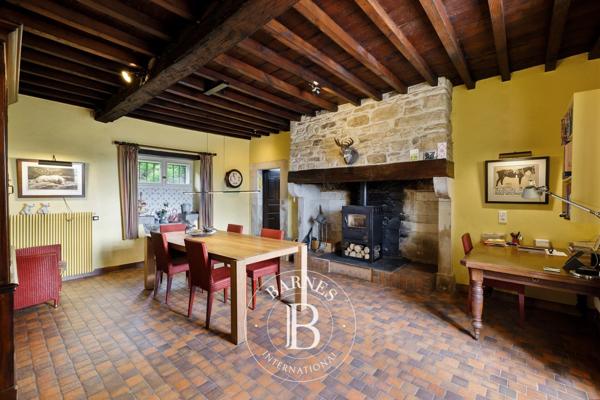 Pau, Propriété 5 Chambres -  310 m² à vendre