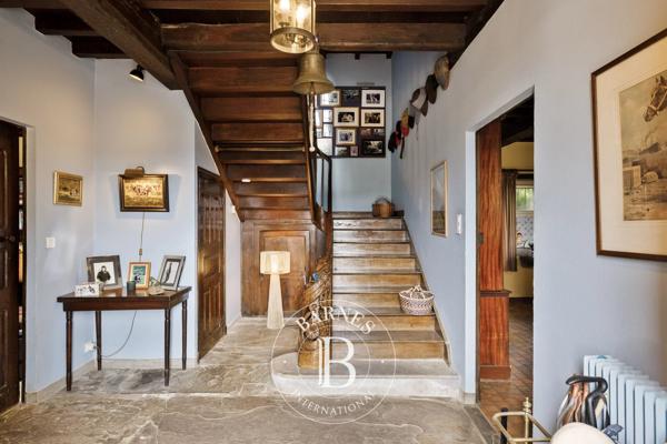 Pau, Propriété 5 Chambres -  310 m² à vendre