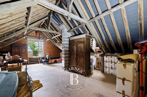 Pau, Propriété 5 Chambres -  310 m² à vendre