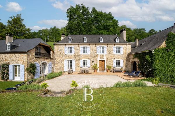 Pau, Propriété 5 Chambres -  310 m² à vendre