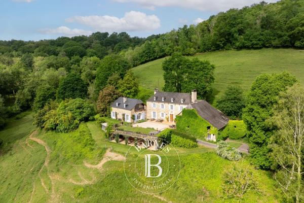 Pau, Propriété 5 Chambres -  310 m² à vendre