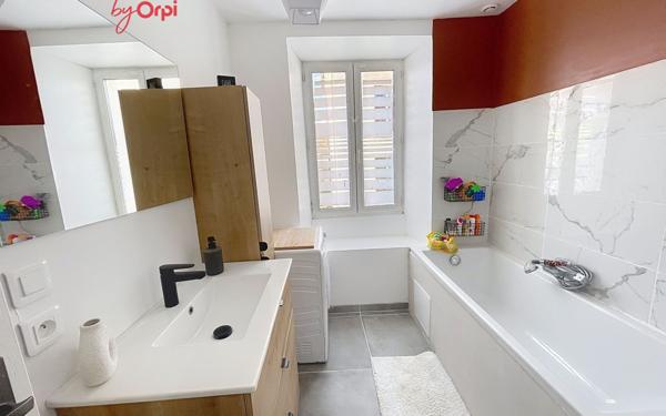 Appartement à vendre    4 pièces • 121,71 m2 Seraincourt