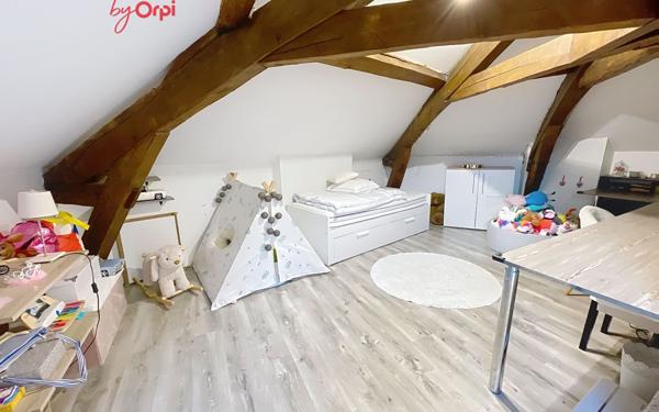 Appartement à vendre    4 pièces • 121,71 m2 Seraincourt