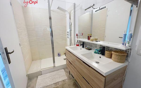 Appartement à vendre    4 pièces • 121,71 m2 Seraincourt