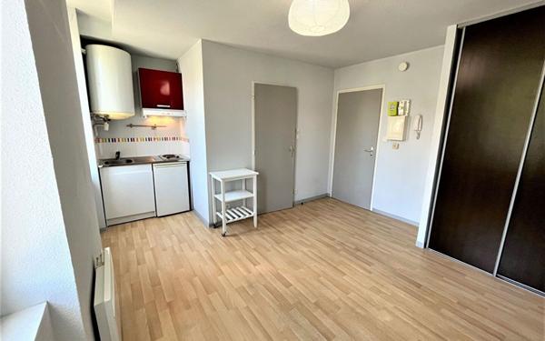 Appartement à louer    1 pièce • 17 m2 Albi