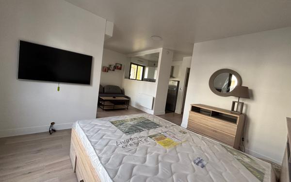Appartement à louer    1 pièce • 33,04 m2 Nogent-sur-Marne