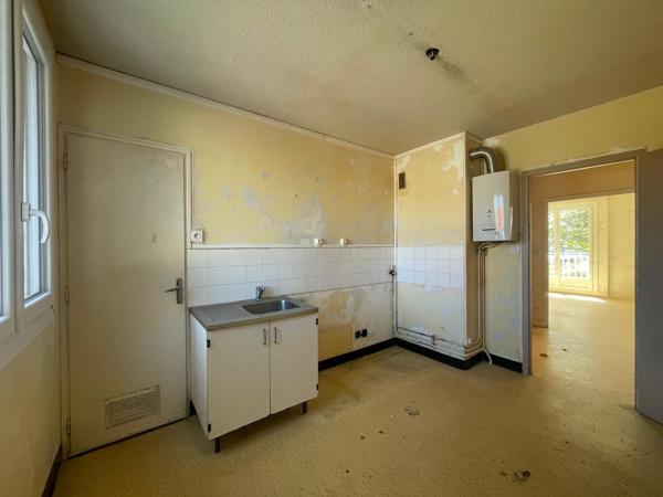 Appartement
         4 pièces
        - 71 m² 128 400 € *