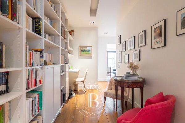 Marseille 8ème, Appartement 5 Chambres -  250 m² à vendre