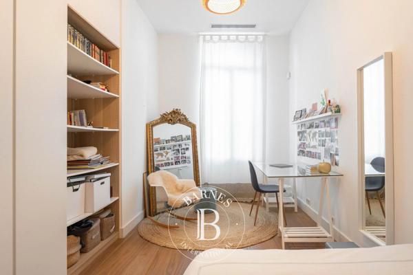 Marseille 8ème, Appartement 5 Chambres -  250 m² à vendre