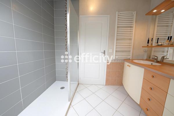 Maison 5 pièces - 159 m² Exclusivité efficity